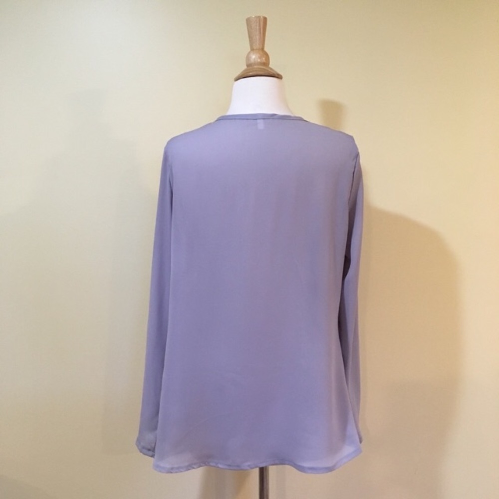 Cross Front Faux Tucked High Low Top - Picture 5 of 5